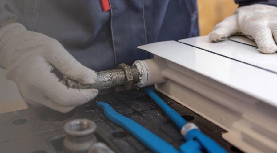 Expert burst pipe repair services in Sidon, MS